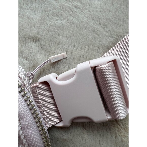 Lululemon Crossbody Belt Bag In Light Pink With Adjustable Strap & Zipper Closur - Picture 7 of 11
